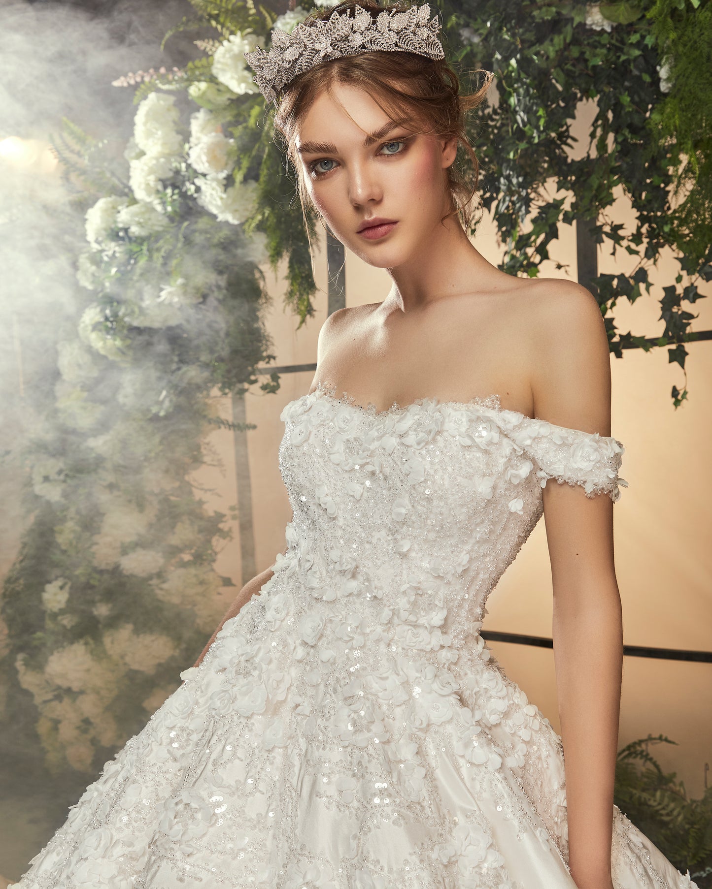 Look 16
